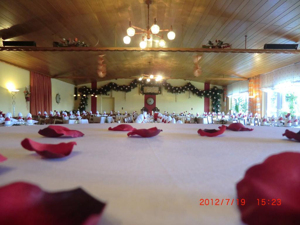 Hotel Restaurant Jonkhans Рес Экстерьер фото